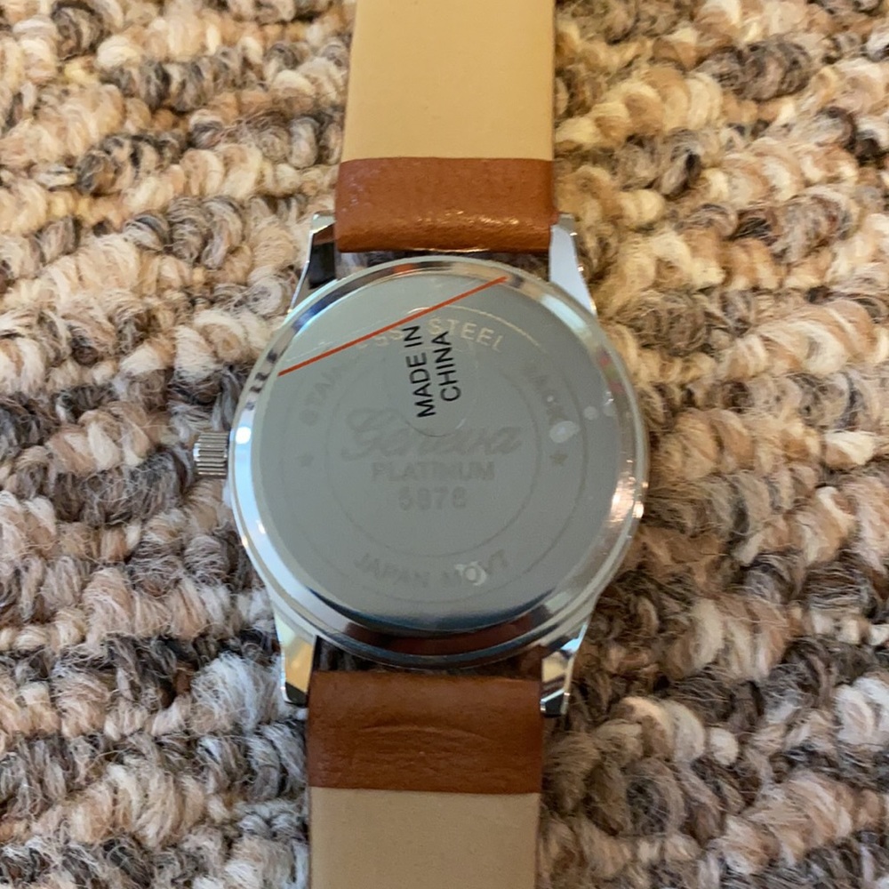 Watch - Picture 3 of 3